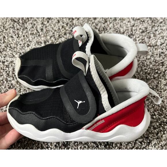 Air Jordan slip on velcro shoes toddler size 10c - Picture 1 of 7